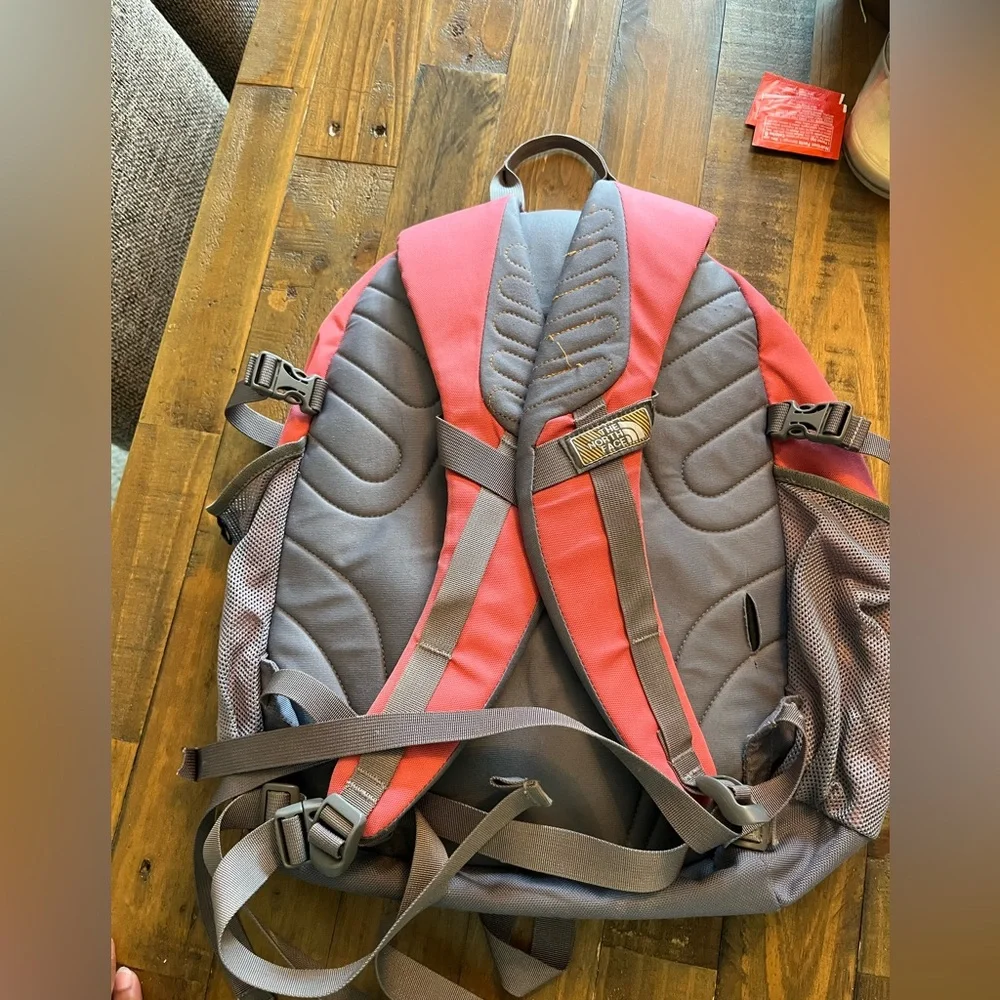 The North Face Wasatch pink Gray Backpack school‎ book bag camping hiking